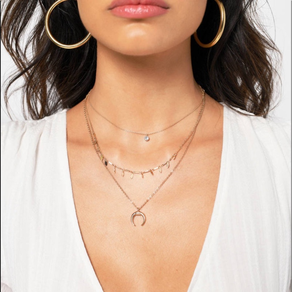 NWT tobi crescent moon layered necklace set